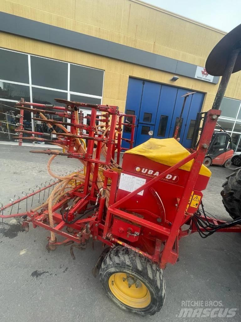  UBALDI PNEUSEM 400 L Semoir
