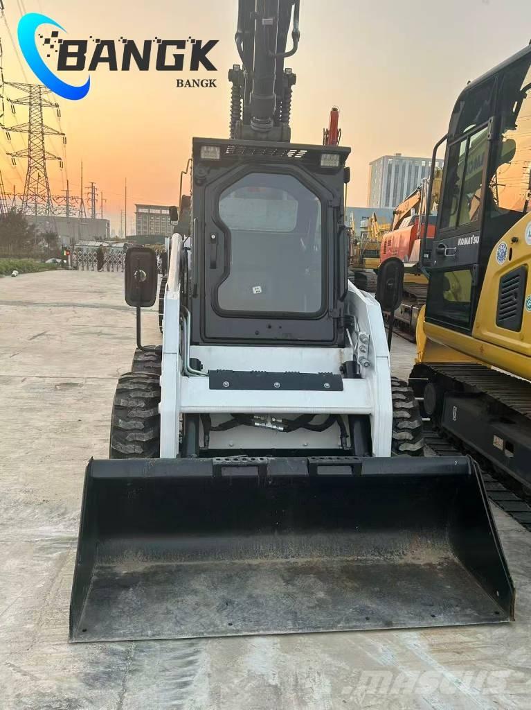  EARTHFORCE S300 Chargeuse multifonction