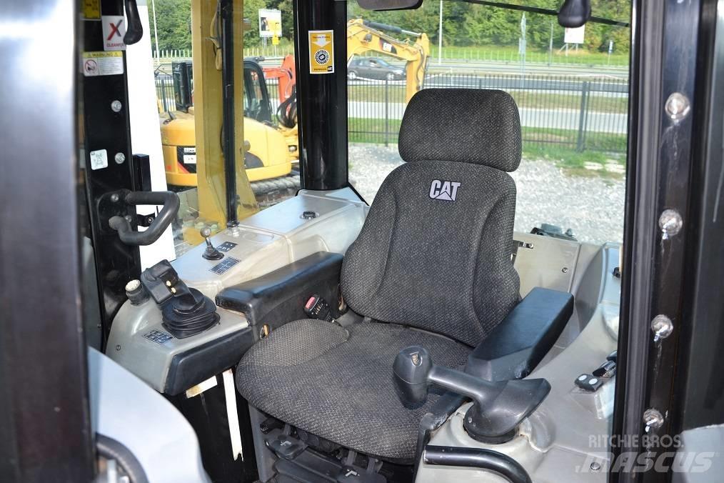 CAT D 6 N LGP Bouteurs sur chenilles