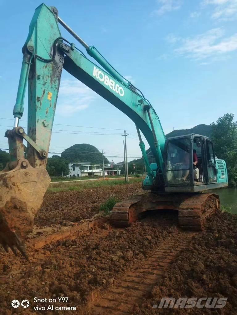 Kobelco SK200-10 Pelle sur chenilles