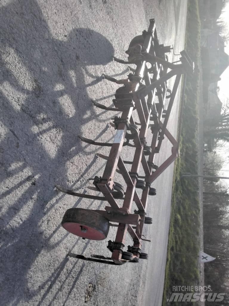 Rau 4M Déchaumeur, cultivateur