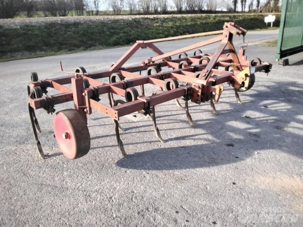 Rau 4M Déchaumeur, cultivateur