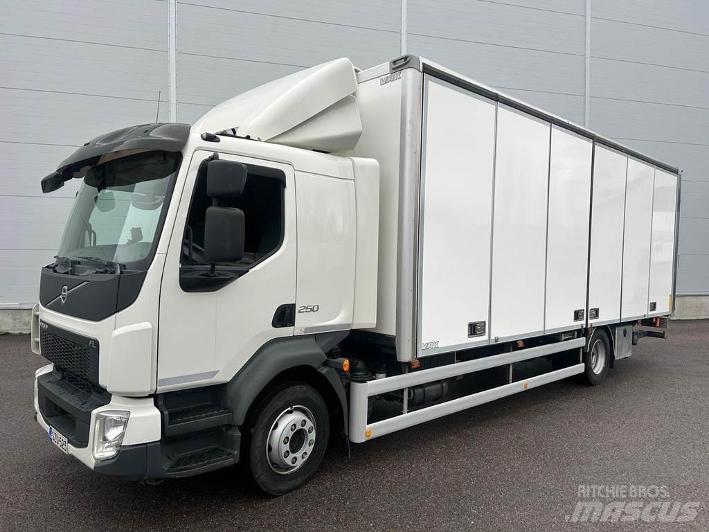 Volvo FL Camion Fourgon