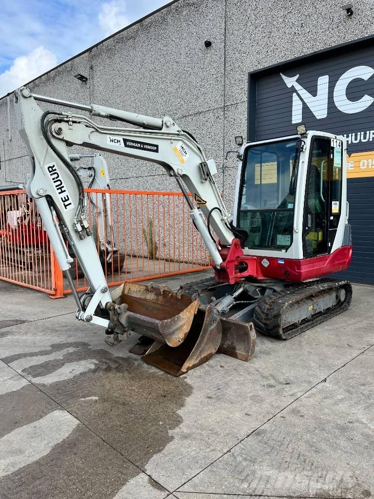 Takeuchi TB 235 Mini pelle < 7t