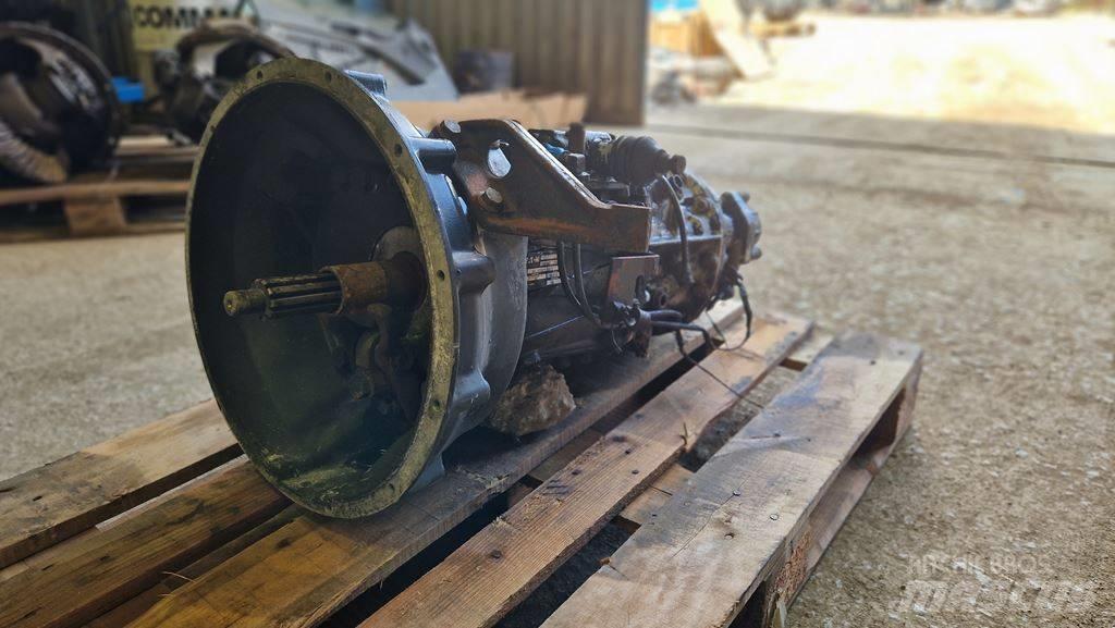 Eaton ΣΑΣΜΑΝ  Y08060 Boîte de vitesse