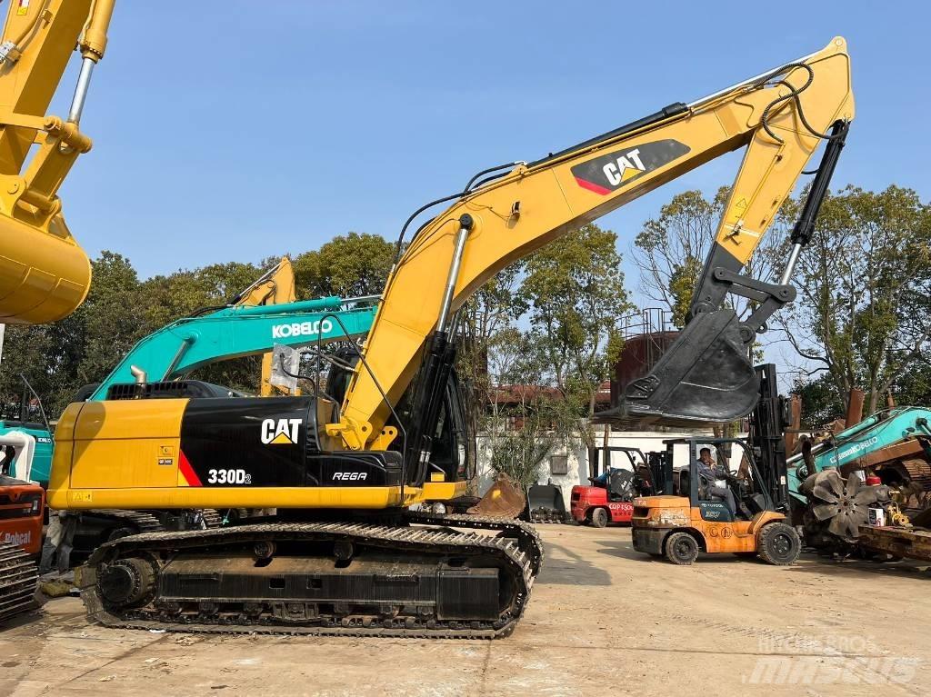 CAT 330 D L Pelle sur chenilles