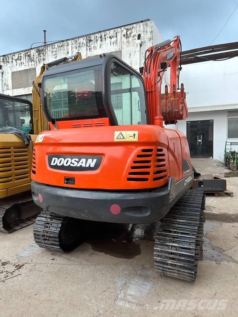 Doosan DX 60 Mini pelle < 7t