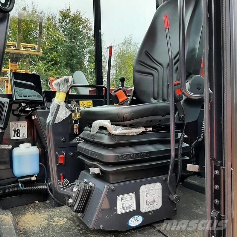 Yanmar C 50 R Tombereau sur chenilles