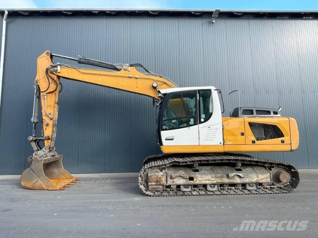 Liebherr R922 SLC Pelle sur chenilles