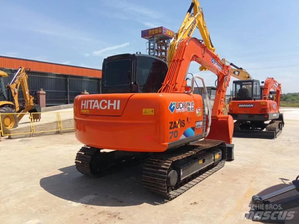 Hitachi ZX 70 Pelle sur chenilles