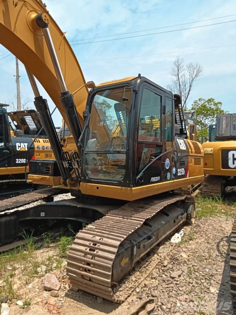 CAT 325 D Pelle sur chenilles