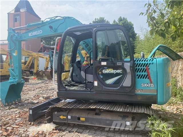 Kobelco SK 75 Pelle sur chenilles