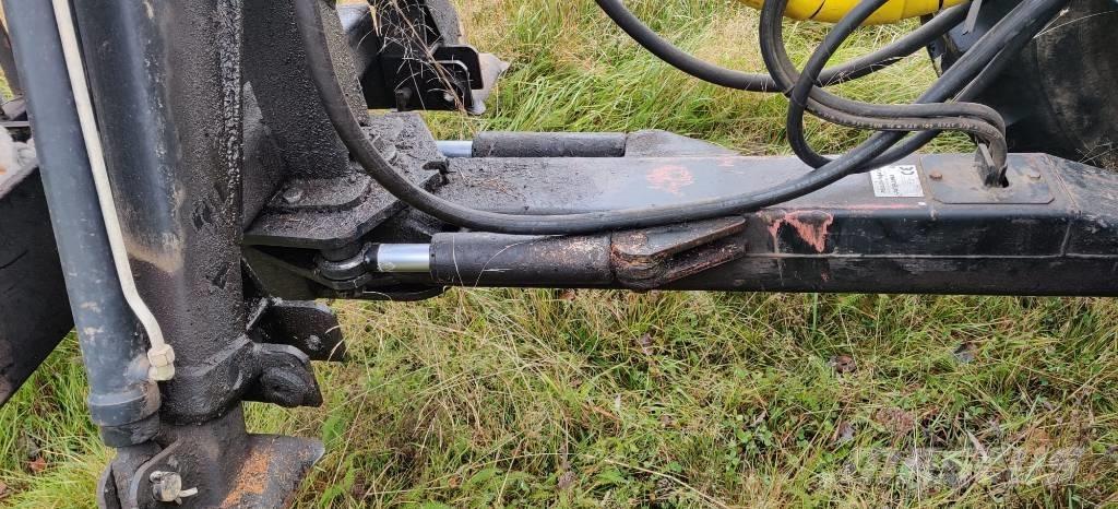 Patruuna 860 Grue, Chargeur