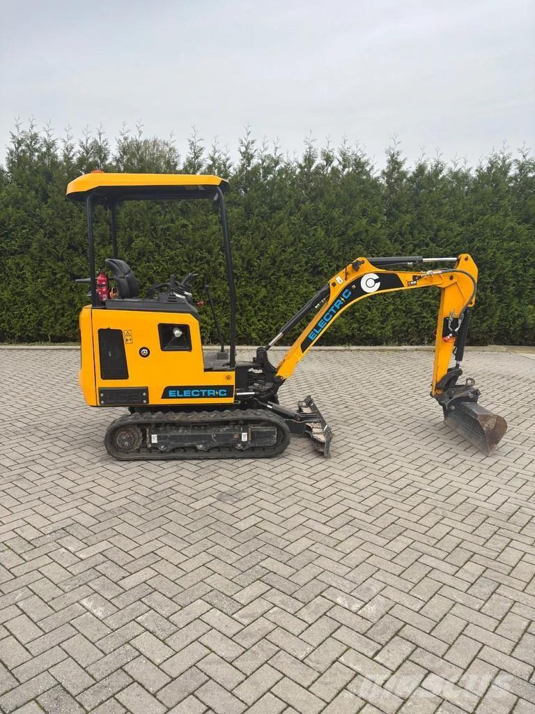 JCB 19C-1E Mini pelle < 7t