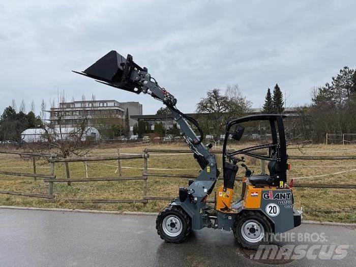 GiANT G1100 Chargeuse sur pneus