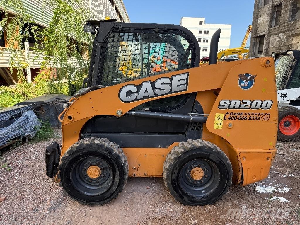 CASE SR 200 Chargeuse compacte