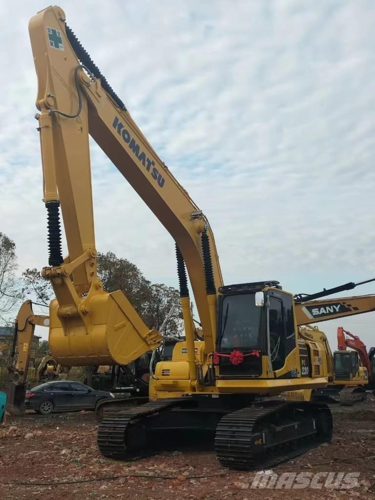 Komatsu PC 200-8 Pelle sur chenilles