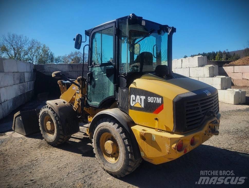 CAT 907 M Chargeuse sur pneus