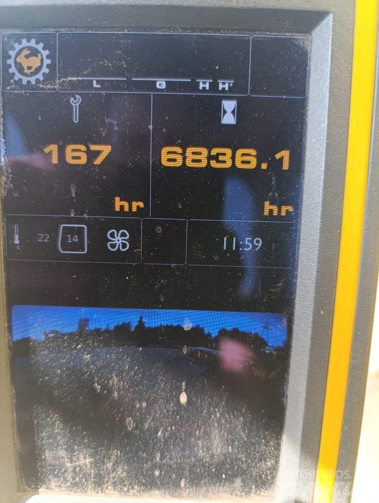 JCB JS 220 LC Pelle sur chenilles