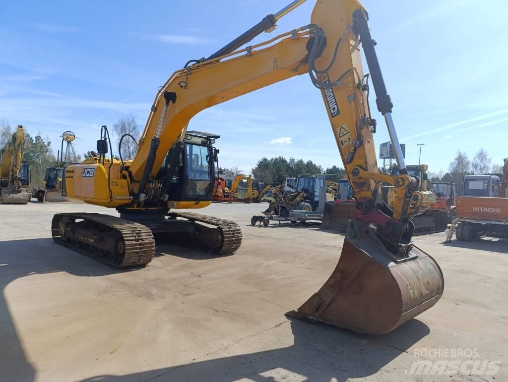JCB JS 220 LC Pelle sur chenilles