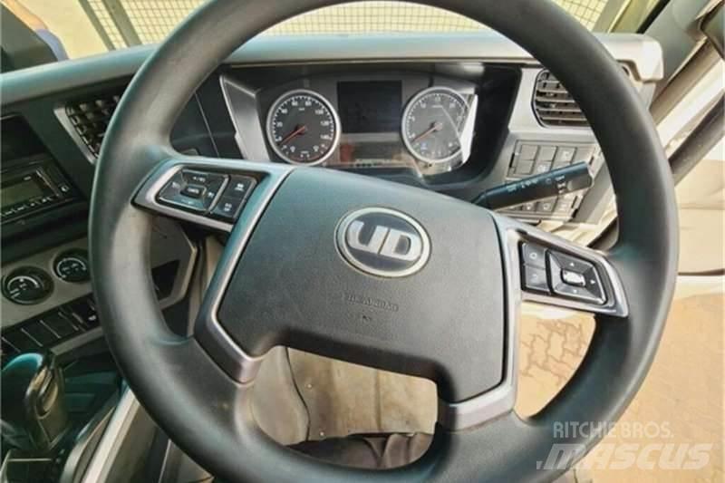 UD TRUCKS QUON Autre camion