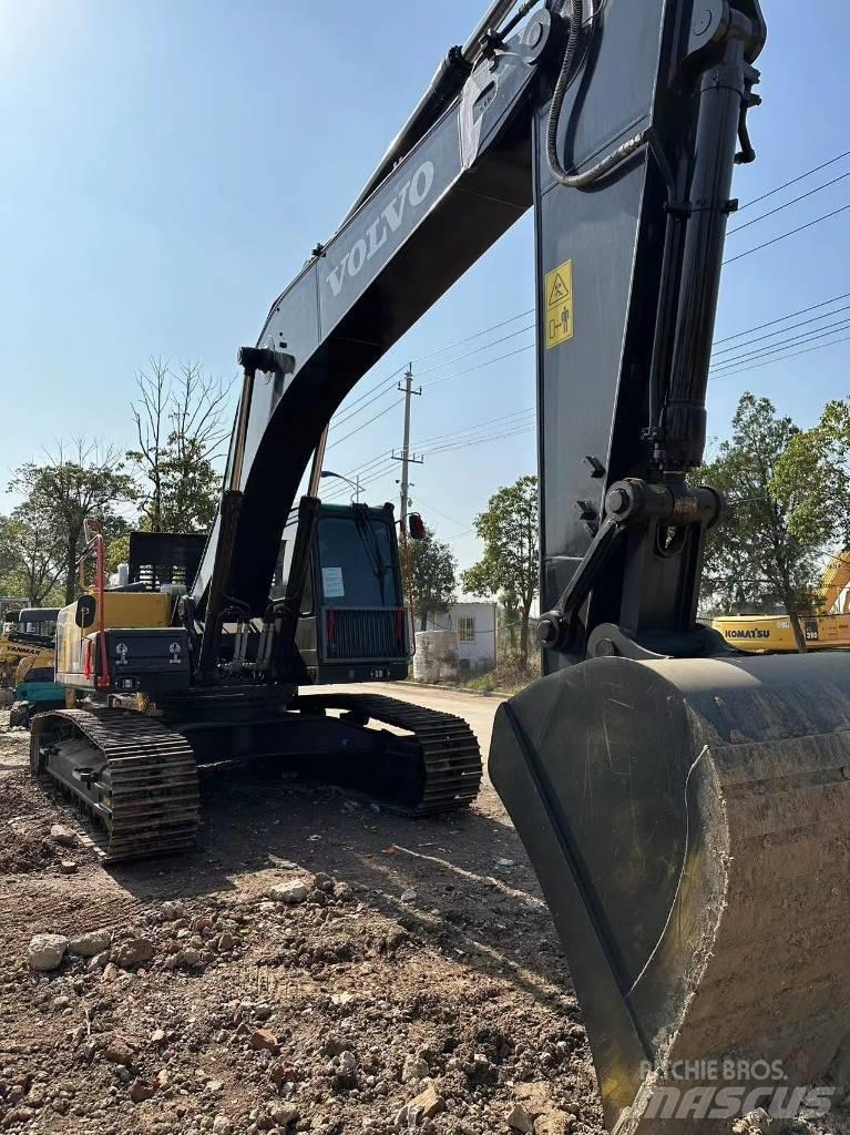 Volvo EC290 Pelle sur chenilles