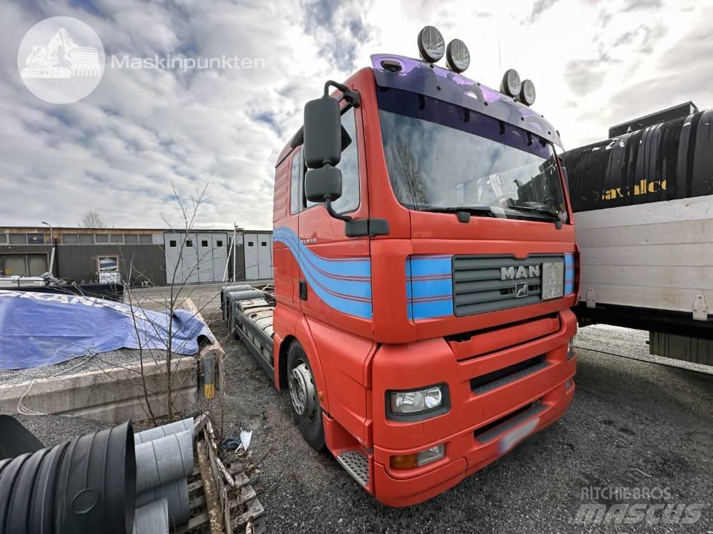 MAN TGX 28.530 LAXO Châssis cabine
