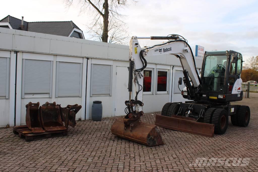 Bobcat E 55 W Pelle sur pneus