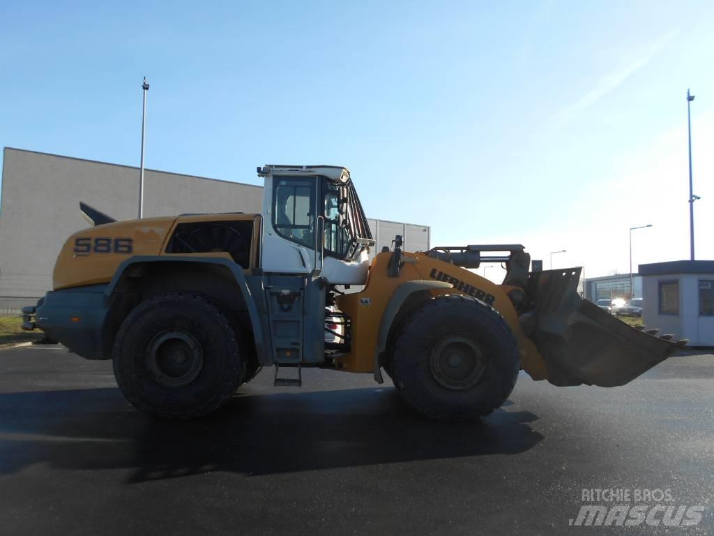 Liebherr L 586 Chargeuse sur pneus