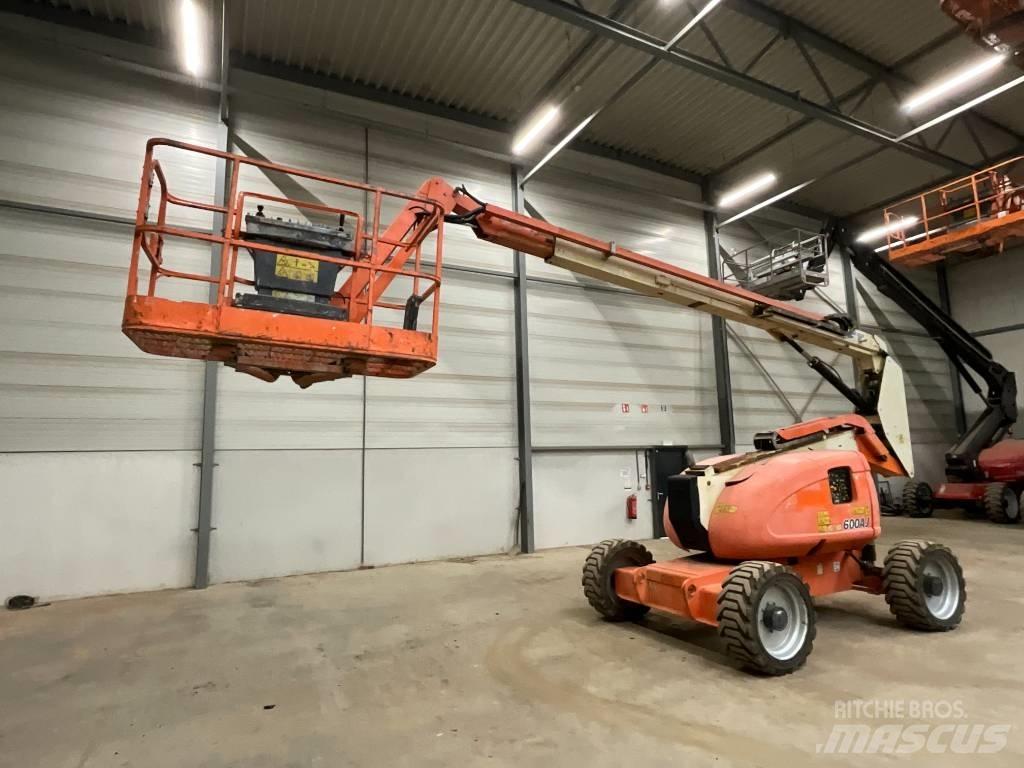 JLG 600 AJ Nacelles articulées