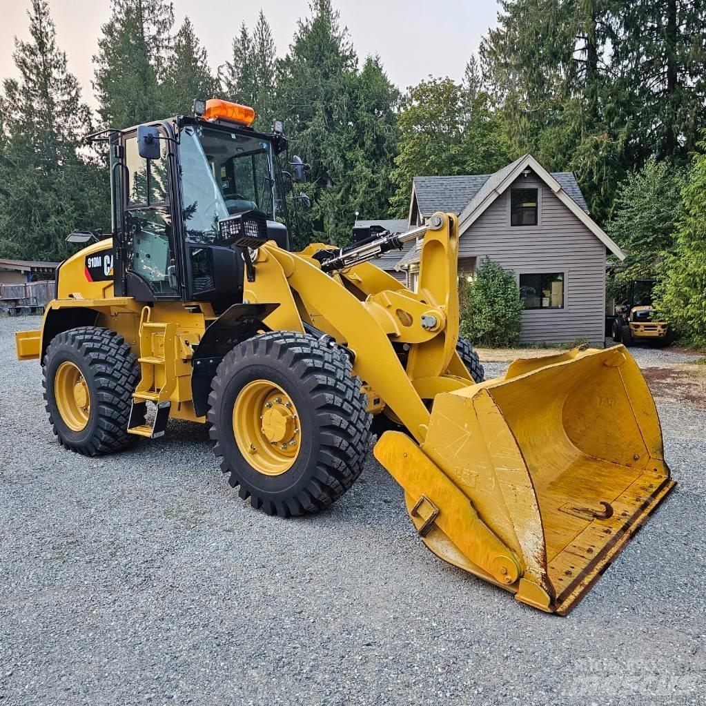 CAT 910M Chargeuse sur pneus