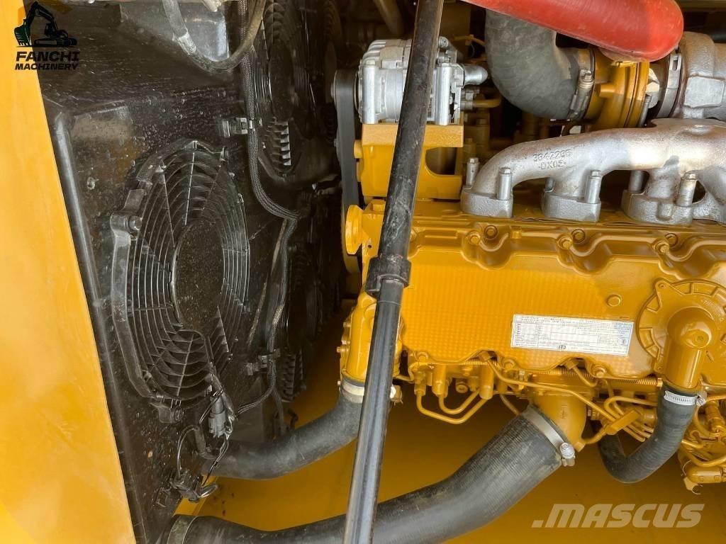 CAT 323 Pelle sur chenilles