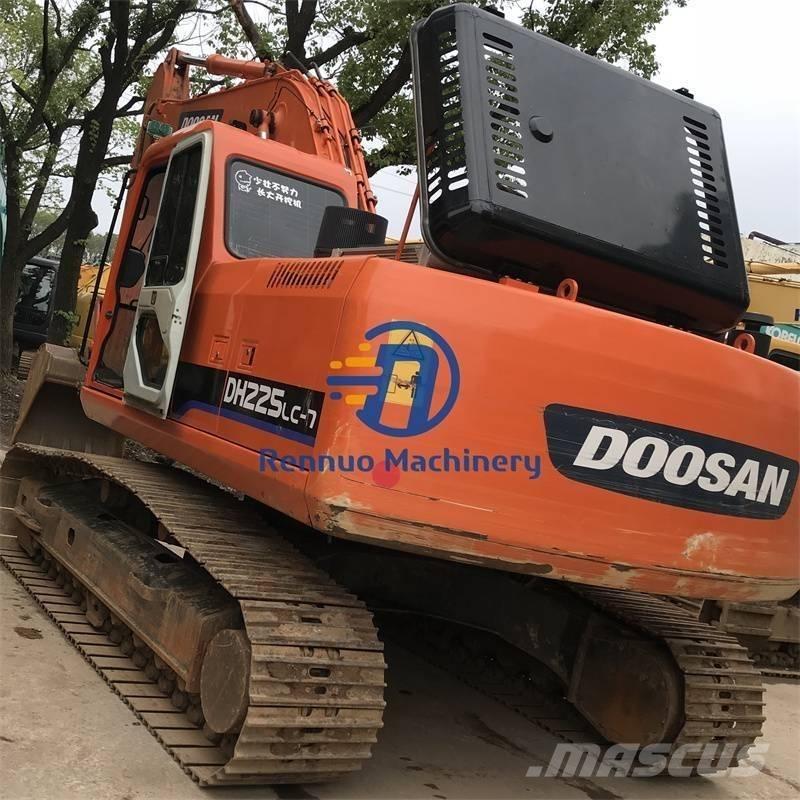 Doosan DH225LC-7 Pelle sur chenilles