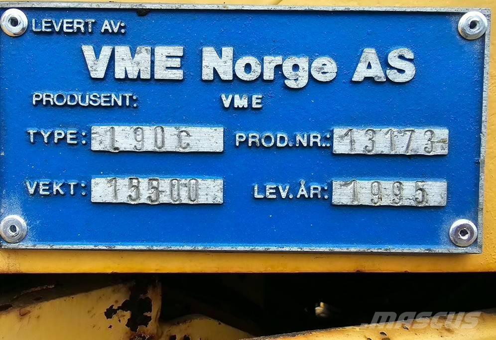 Volvo L90c Chargeuse sur pneus