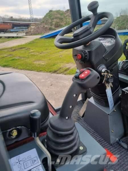 WCM L2316 und L2416 Chargeur frontal, fourche