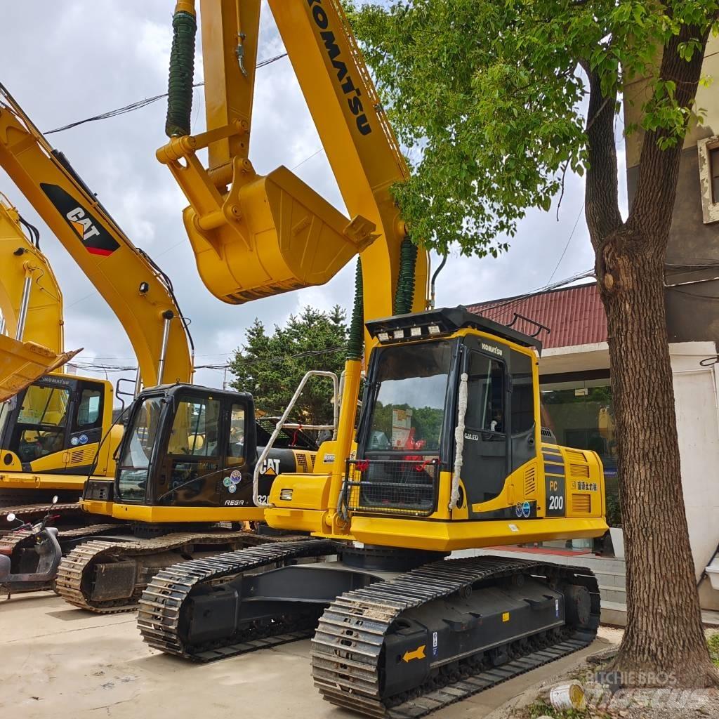 Komatsu PC 200 Pelle sur chenilles