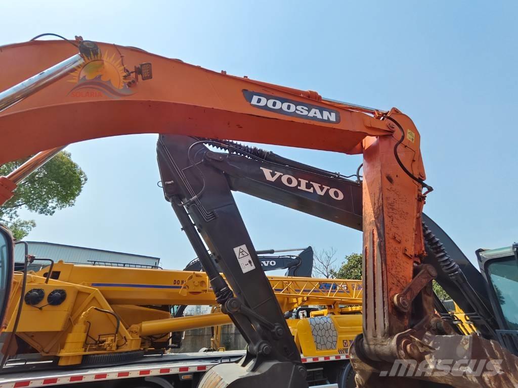 Doosan DX 300 LC Pelle sur chenilles