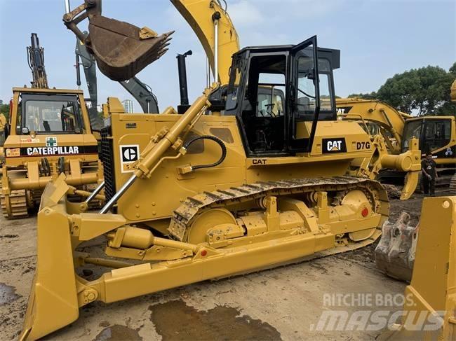 CAT D 7 G Niveleuse