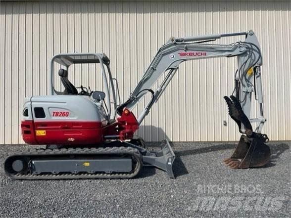 Takeuchi TB260 Pelle sur chenilles