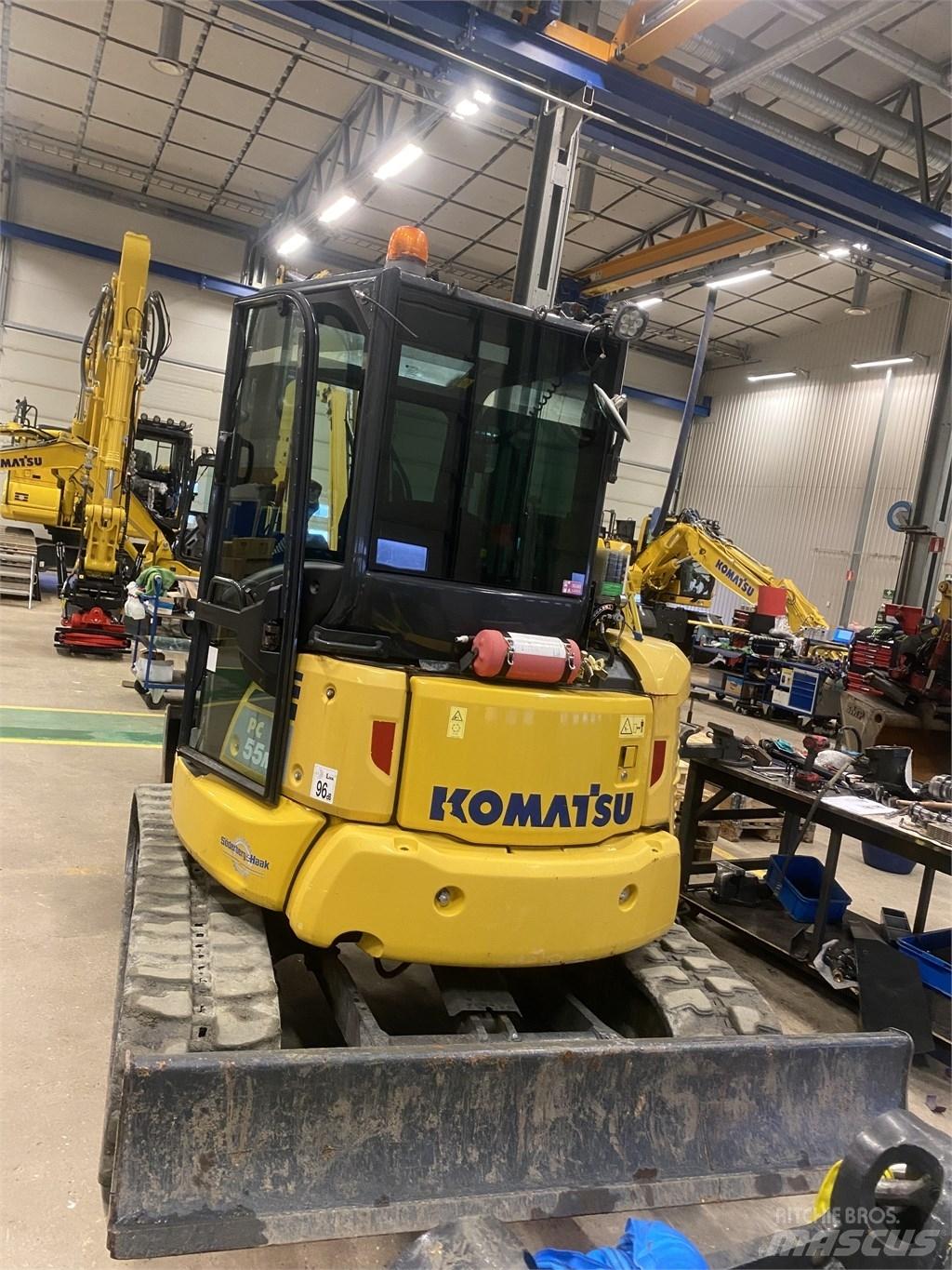 Komatsu PC55MR-5 Mini pelle < 7t