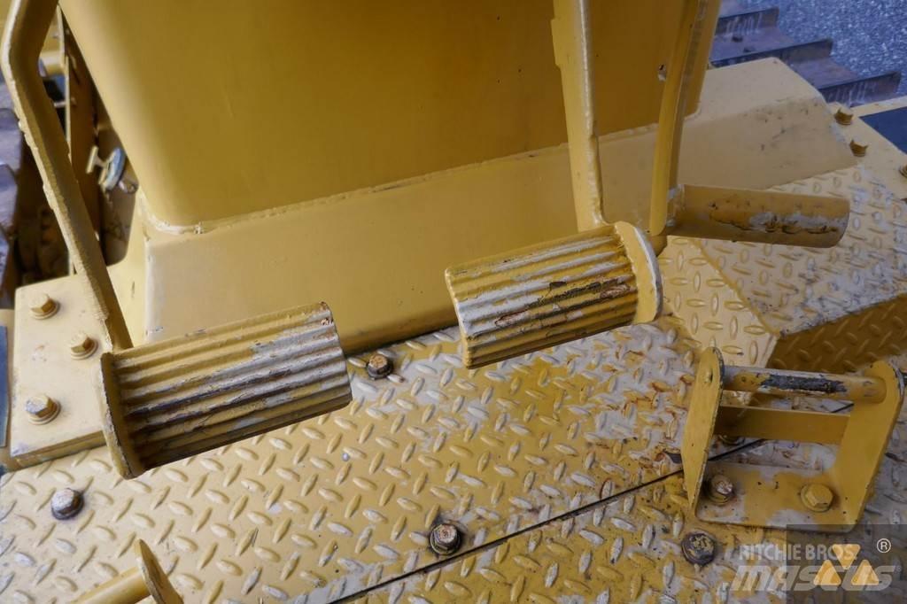 CAT D7G Ex-army Bouteurs sur chenilles