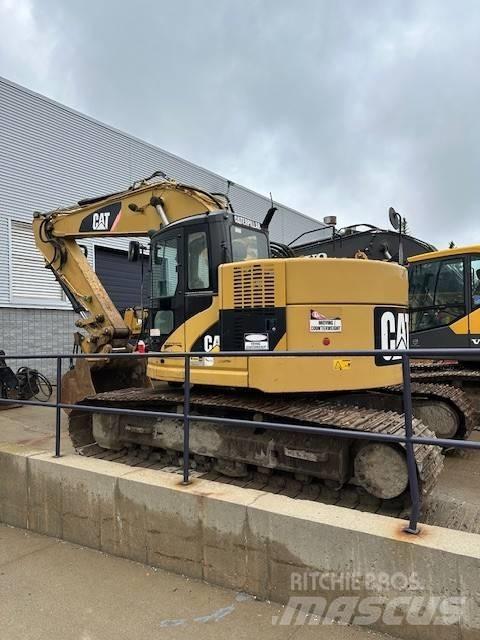 CAT 321 D LCR Pelle sur chenilles