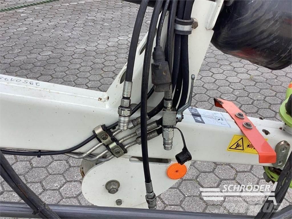 CLAAS LINER 2800 Andaineur