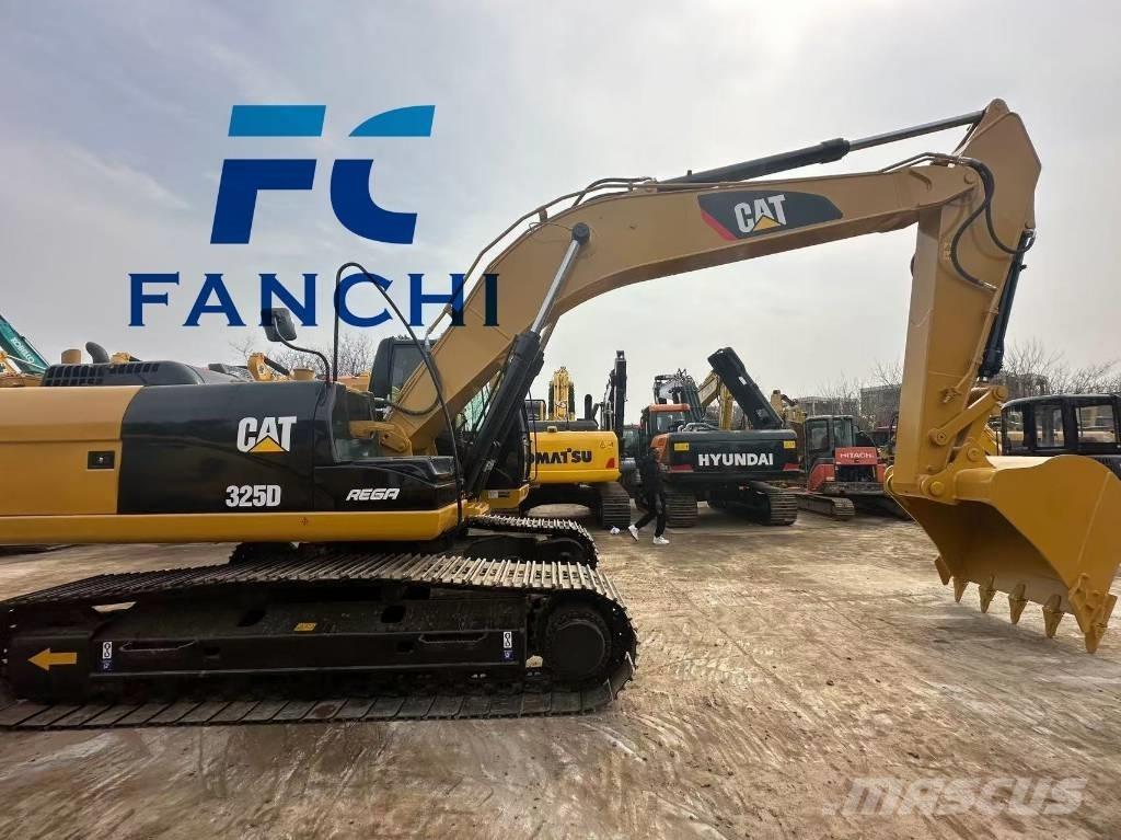 CAT 325 D Pelle sur chenilles