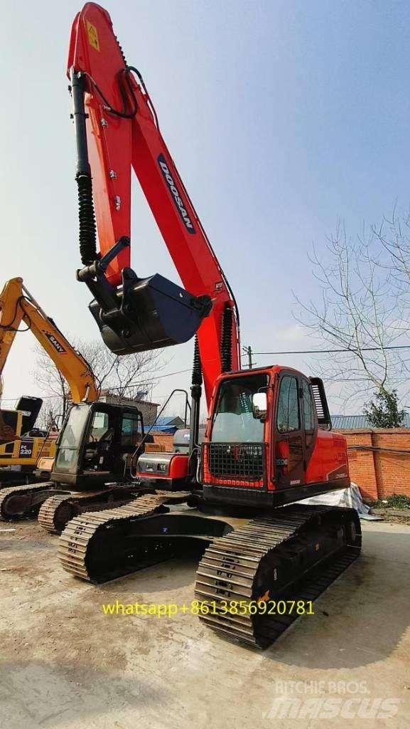 Doosan DX 225 Pelle sur chenilles
