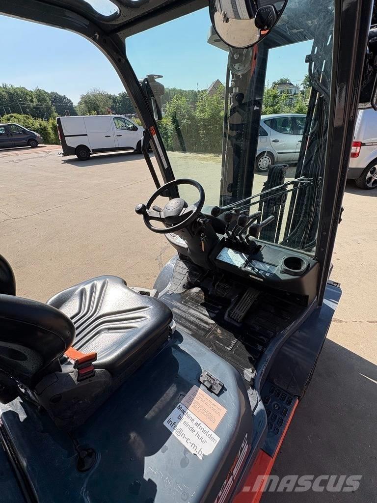 Toyota 8 FDF 25 Chariots diesel