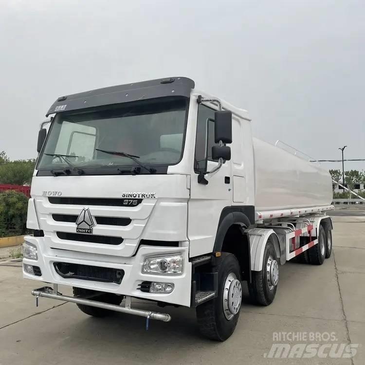 Howo 375 8x4 Camion citerne à eau