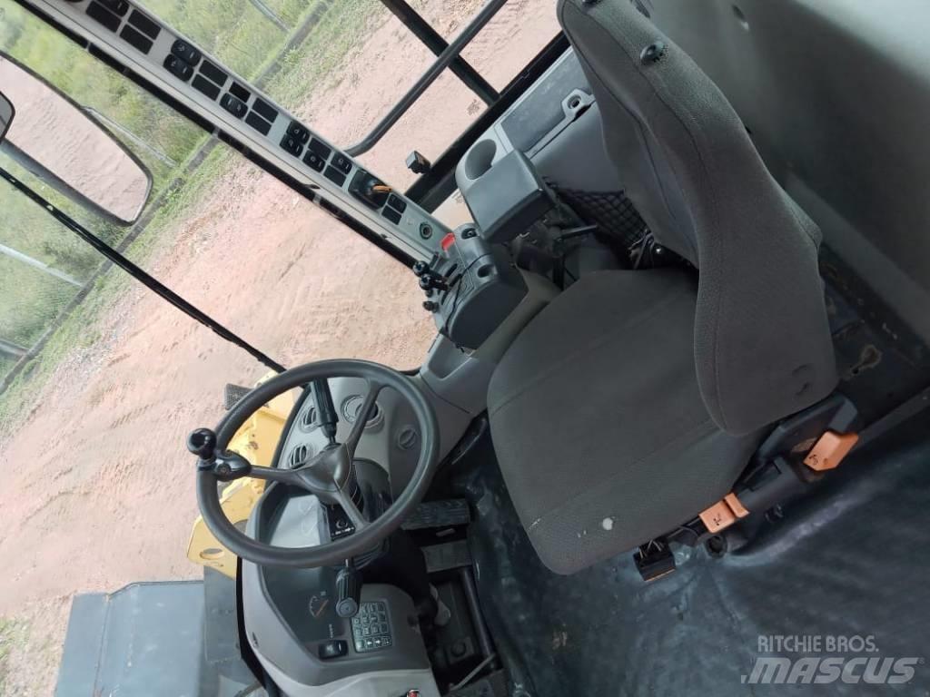 Volvo L90F Chargeuse sur pneus