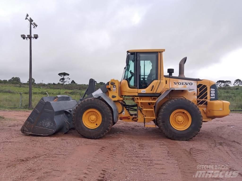 Volvo L90F Chargeuse sur pneus