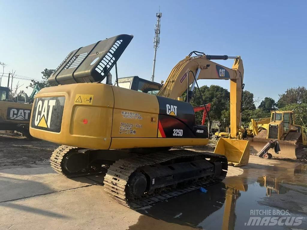 CAT 325 D L Pelle sur chenilles